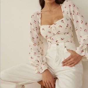 Reformation Chase Top Cherry Pit Size 0